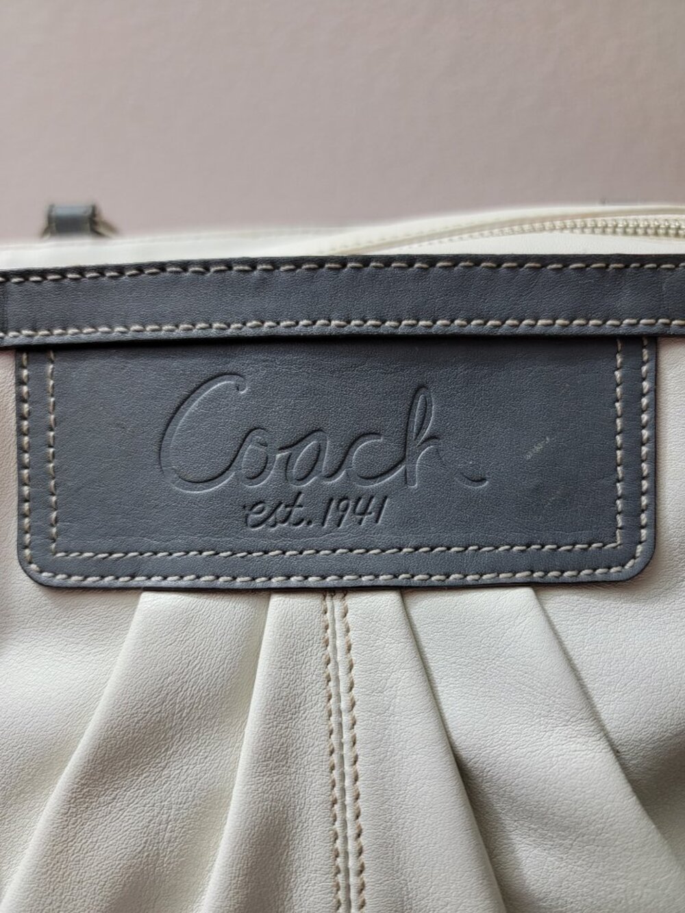 Coach Soho Pleated East West Gallery Tote Ivory Leather Gray Trim F13759 - Picture 2 of 10